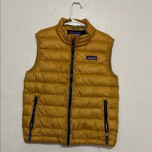 Patagonia Yellow Zipper Closure Puffer Duck Down Blend Vest Gorpcore Outdoor